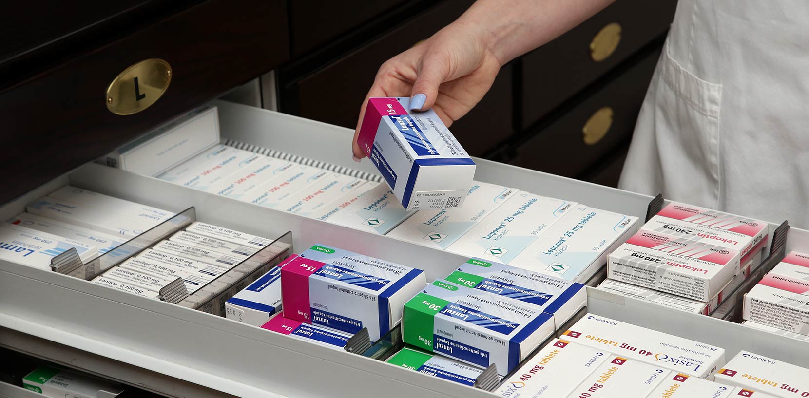Lekarna Novak: Zdravila na recept ali brez recepta